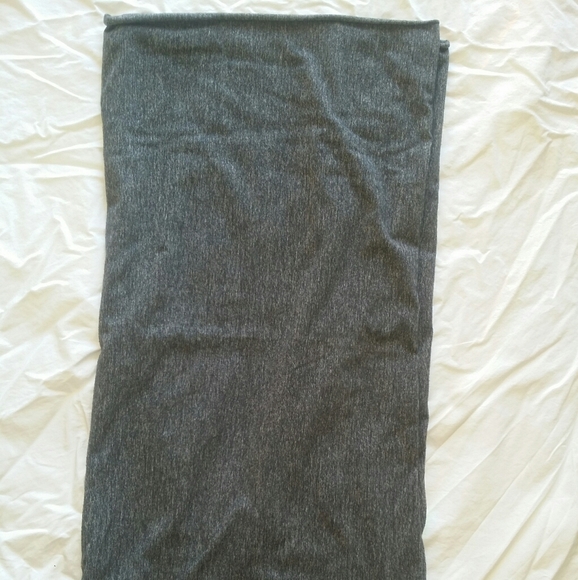 Lululemon infinity scarf 3-in-one - Picture 8 of 8